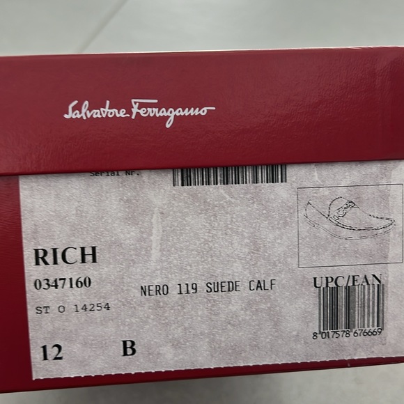 Men’s Ferragamo Rich Nero Suede Calf Loafer - Picture 8 of 8